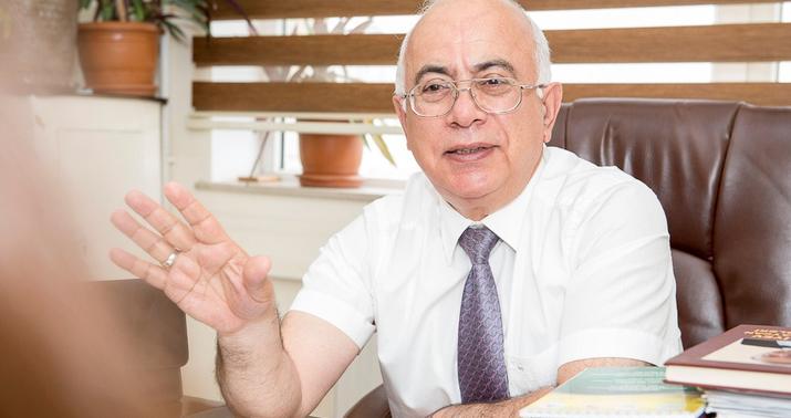 “Vaqifin edamına sevinirəm, Şah İsmayılın divanı isə...” -