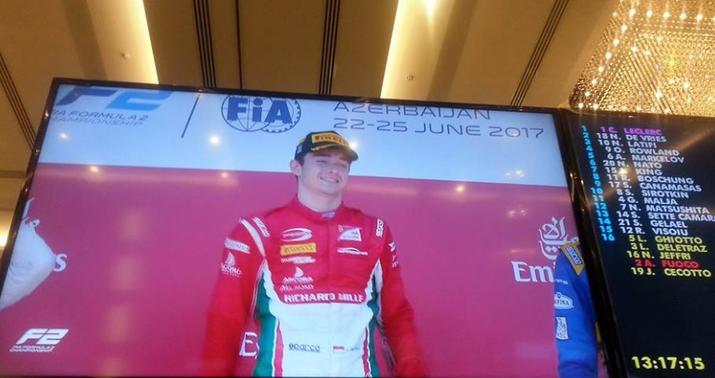 Mədət Quliyev mükafat verdi -