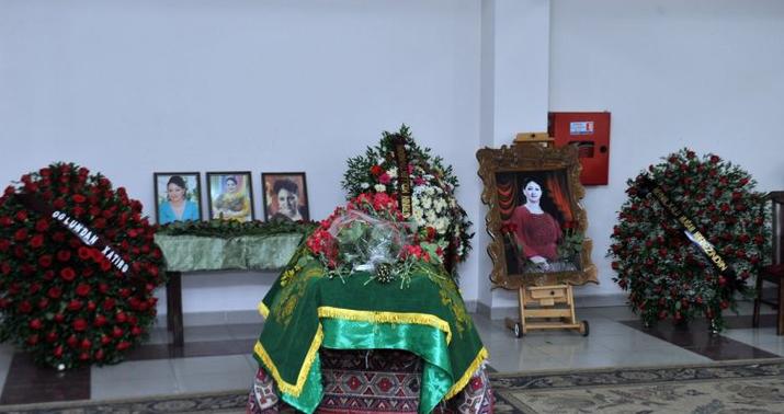 Xalq artisti dəfn olundu