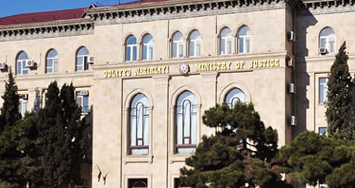 Ədliyyə Nazirliyinin hərbi qulluqçularının aylıq vəzifə maaşları 10 faiz artdı