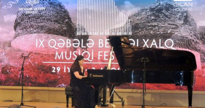 Qəbələdə beynəlxalq musiqi festivalı başladı -