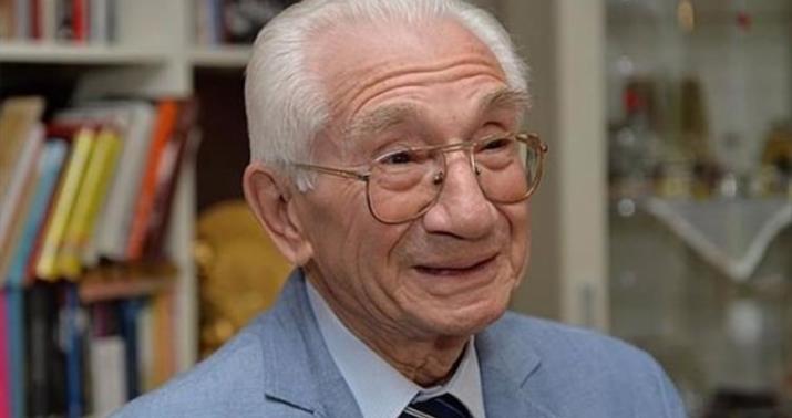 Məşhur türk sənətçisi xəstəxanaya aparıldı