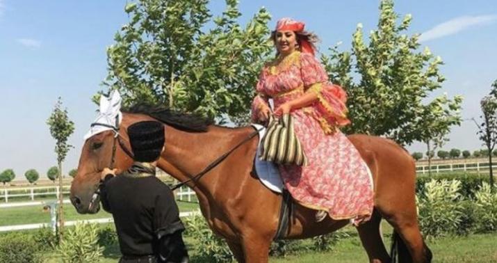 Xalq artistinin “Xınayaxdı”sı