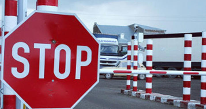 Polşa vətəndaşlarını dərhal Belarusu tərk etməyə çağırdı