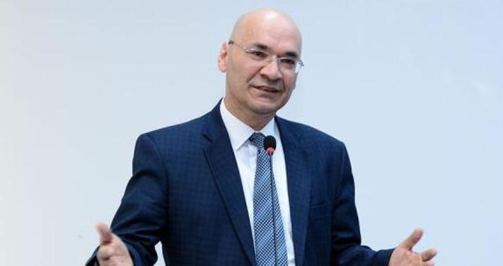 Müəllim və şagirdlərə kompüterlər verilsin, distant təhsil bu halda... -