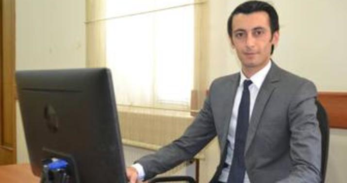 Həbsdəki politoloq intihara cəhd edib -