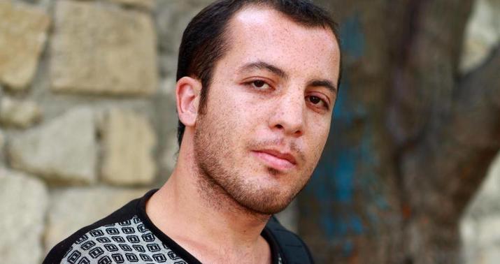 Güllələnmiş on səkkiz yaşlı əsgərin köynəyi...