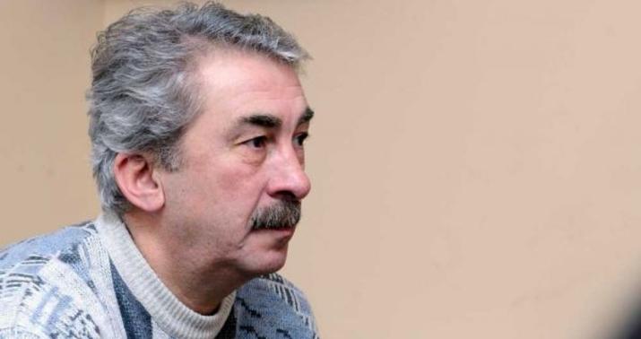 Əməkdar artist işdən çıxarıldı