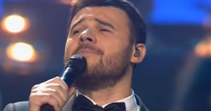 Emin uşaqlıq görüntüsünü paylaşdı -