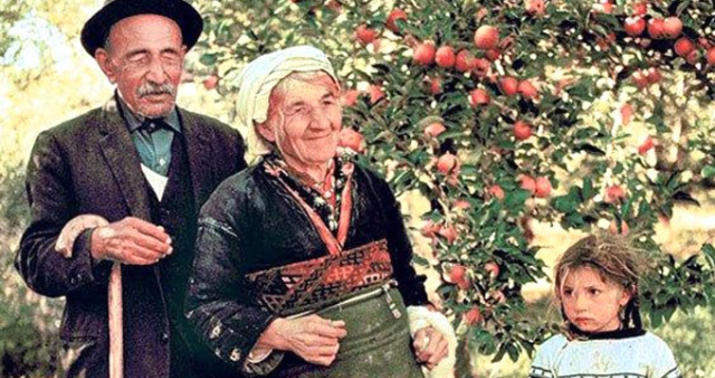 Türkiyənin unutduğu dahi ozana Quqldan jest –