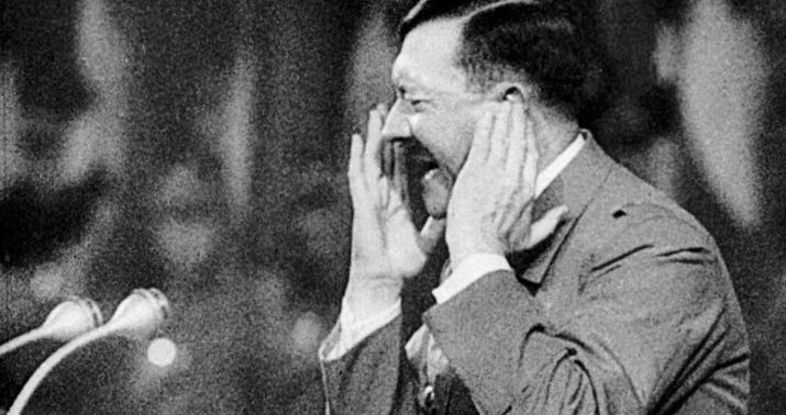Hitlerin akvareli su qiymətinə satıldı
