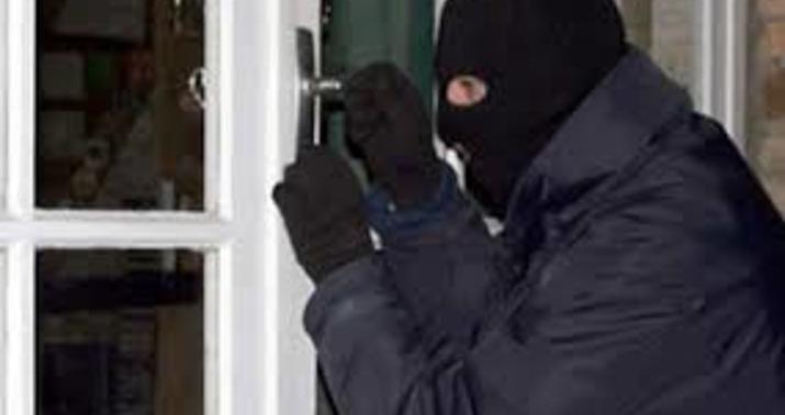 Bakının iki qəsəbəsində 7 ev qarət edildi