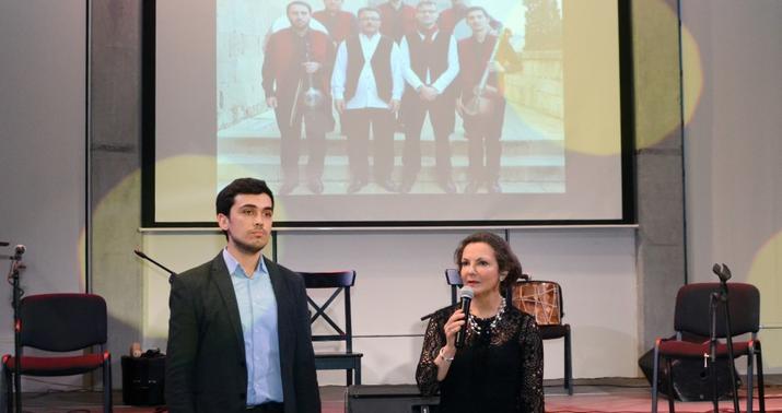 Fransız cazmen azərbaycanlı xanəndə ilə eyni səhnədə -