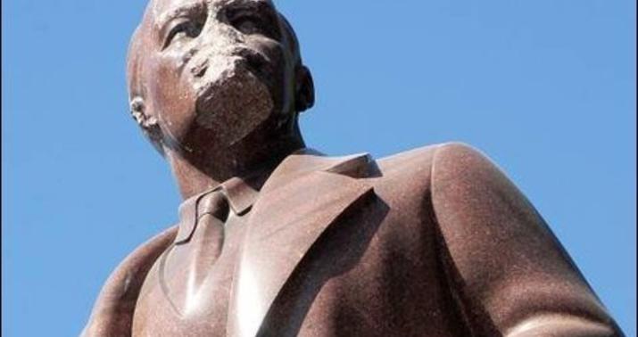 Orta Asiyada görünməmiş hadisə: Mollalar Lenini tələb etdilər –