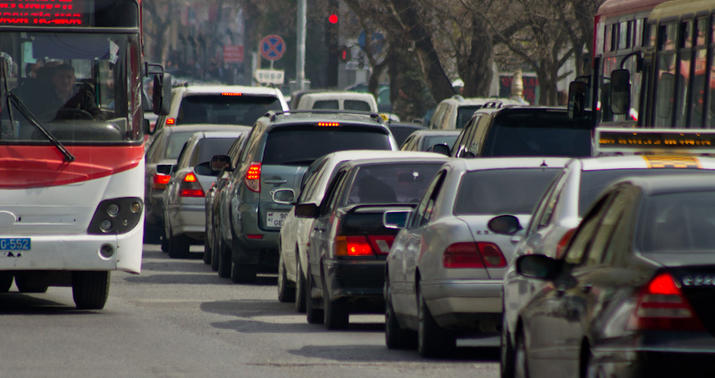 Bakının bu yollarında tıxac var -