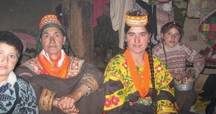 Elm dünyası onları araşdırır -