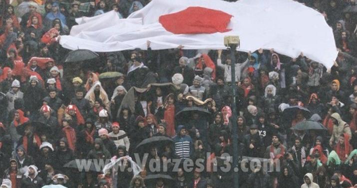 Stadionda qəribə etiraz –