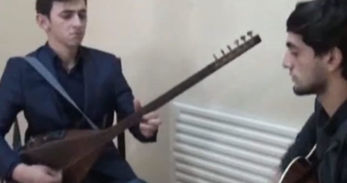 Musiqi təhsilləri yoxdur, amma ifaları ilə könülləri fəth edirlər -