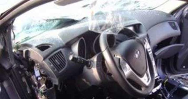 Bakıda iki avtomobil aşdı: