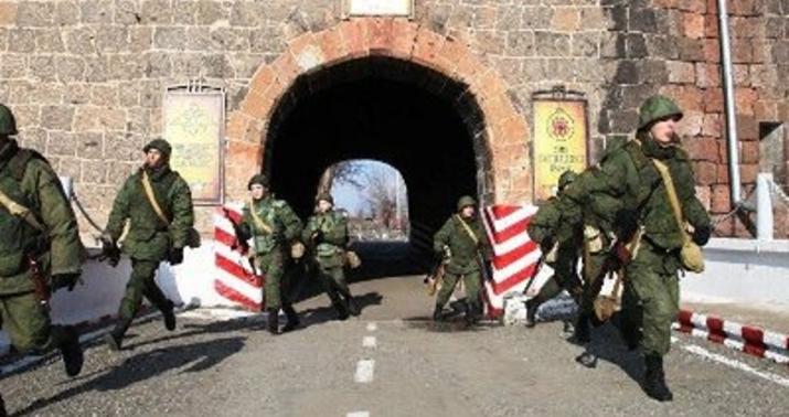 Ermənistanda təlimlər zamanı Rusiya əsgəri öldü
