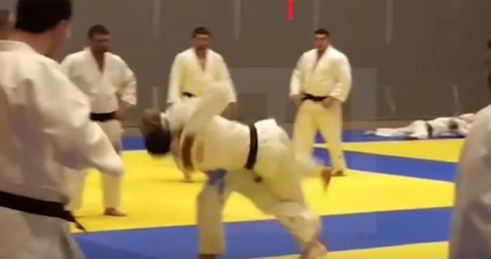 Putin Soçidə tatami üzərinə çıxdı -
