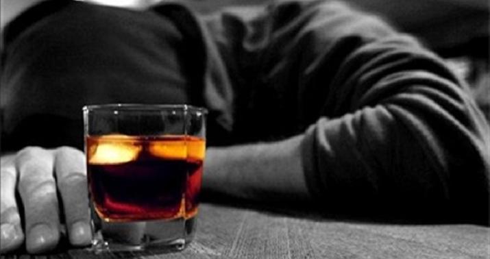 Zaqatala sakini tanışını içki şüşəsi ilə qətlə yetirdi