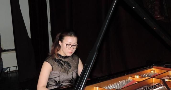 Altı ölkənin məşhur pianoçuları Şamaxıda -