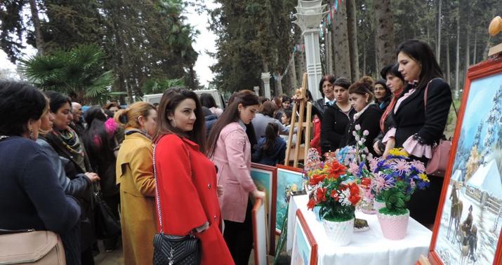 Ağdaşda “Bölgələrdən bölgələrə” festivalı -