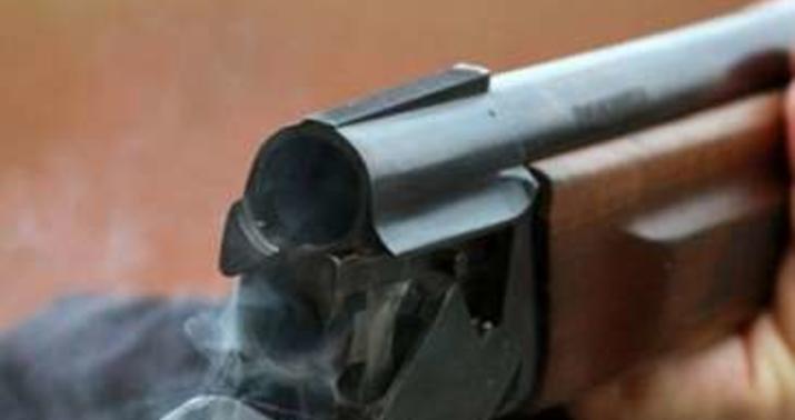 Sabirabad sakini qohumunu güllələdi