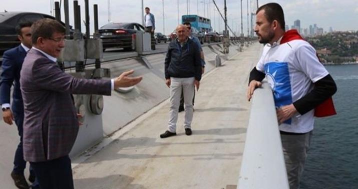 İntihara qalxan şəxsi Davudoğlu xilas etdi -