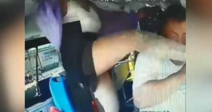 Avtobusda şok olay: Qadın sürücü ilə... -