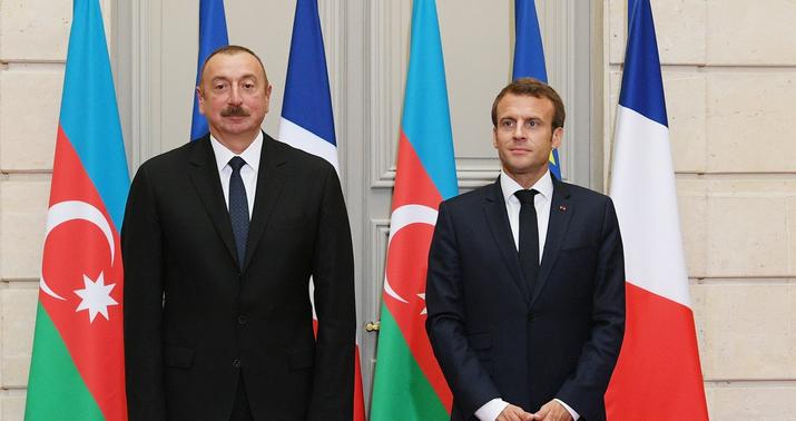 Makron İlham Əliyevə zəng etdi