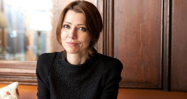 Əlif Şəfəqin “Eşq”i satın alındı –