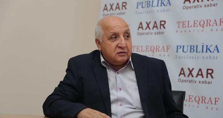 "Dilin köləsi olan bir dəstə şair var..." -