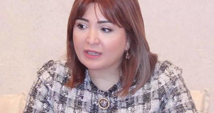 Səsini eşidəndə şoka düşürəm, elə bilir əjdahadır...