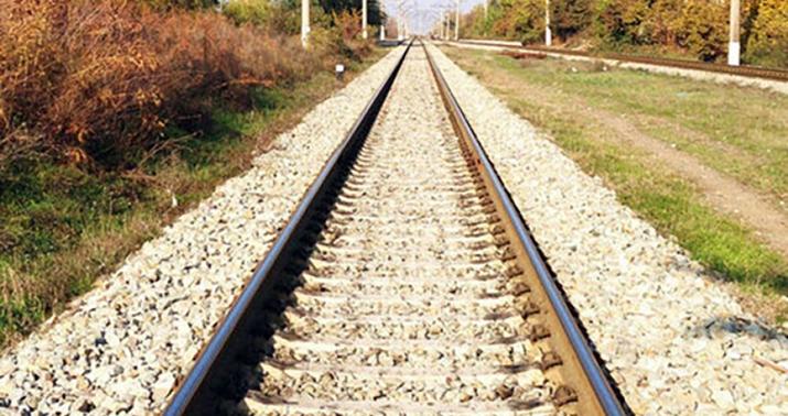 Sumqayıtda dəmir yolundan rels oğurlayan şəxslər saxlanıldı