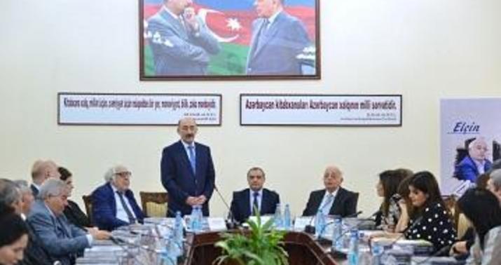 Xalq yazıçısı Elçinin kitablarının təqdimatı keçirildi -
