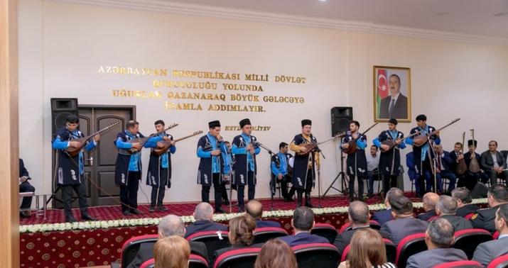 Salyanda aşıq məclisi keçirildi