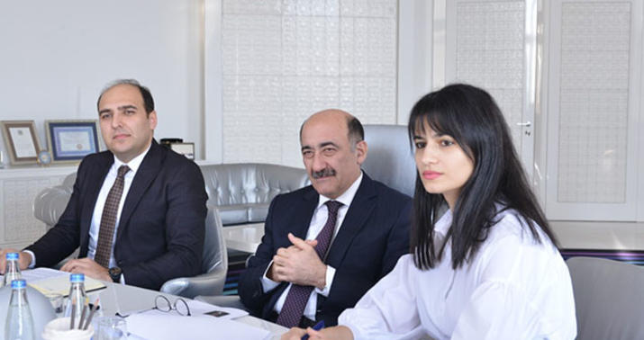 Nazir icma nümayəndələrilə görüşdü -