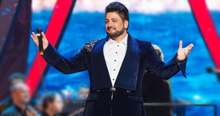 Yusif Eyvazov erməni ilə səhnəyə çıxmaqdan imtina etdi