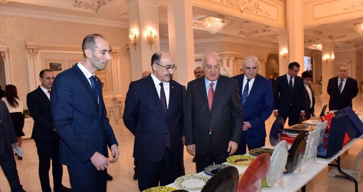 Əbülfəs Qarayev Sumqayıtda -