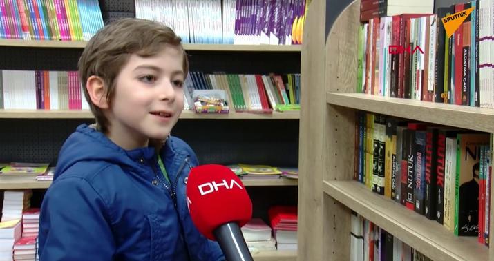 Dünya 10 yaşlı türkdən danışır -