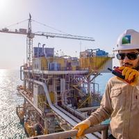 İran rəsmisi: İsrail "Saudi Aramco"nu vurmaq istəyir