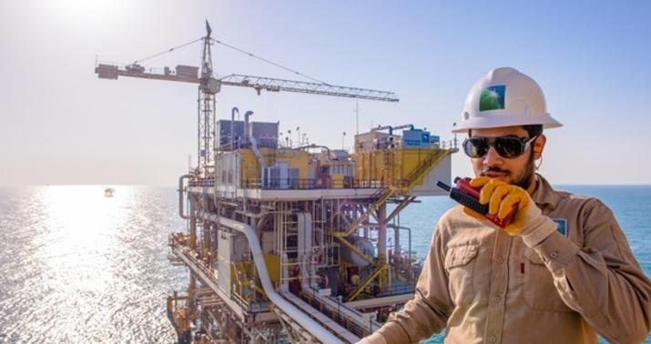 İran rəsmisi: İsrail "Saudi Aramco"nu vurmaq istəyir