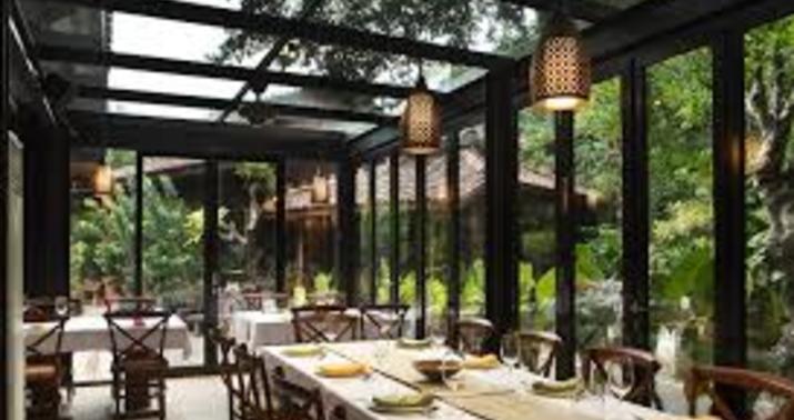 Xırdalanda kafe sahibi və müştəriləri cərimələndi