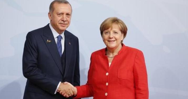 Ərdoğan Merkellə danışdı