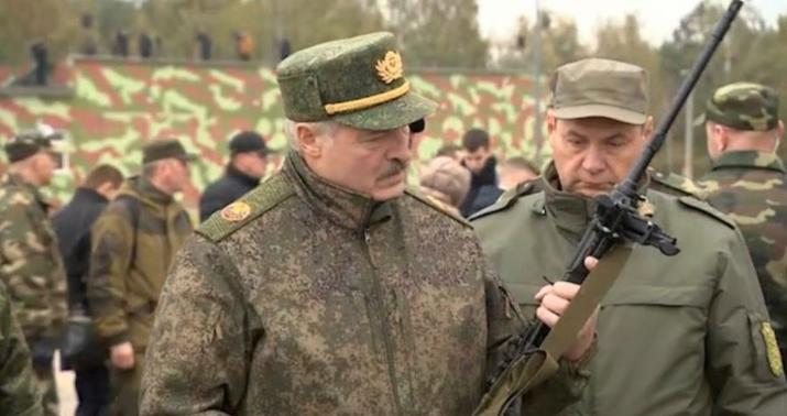 Belarus lideri Polşa və Litvaya müharibə xəbərdarlığı etdi