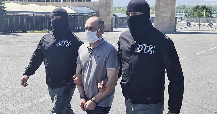 Terror təşkilatına qoşulan azərbaycanlı hakim qarşısında