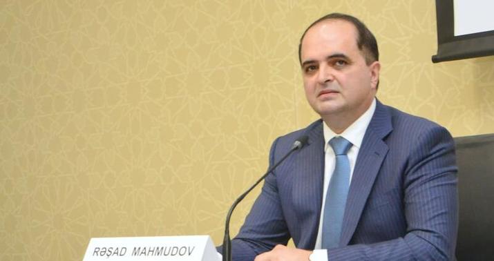 Deputat: Xaricdə oxumuş həkimlərin diplomlarının tanınmasında şəffaf və sabit mexanizmlərə ehtiyac var