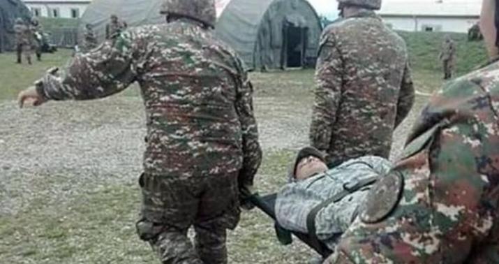 Erməni əsgərin asılmış meyiti aşkarlandı